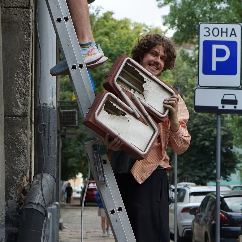 Як львів'янка відновлює радянські вивіски і навіщо це потрібно - 8