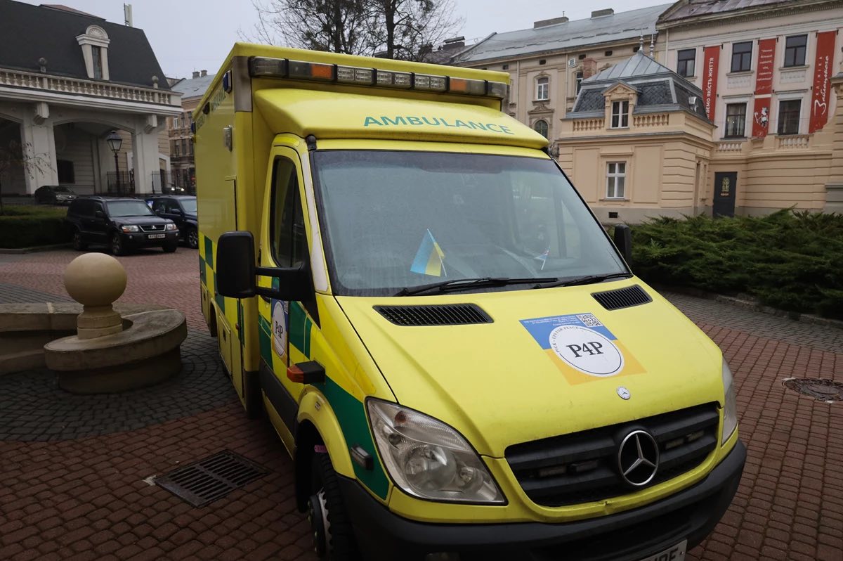 На Львівщину прибув черговий гуманітарний конвой проєкту «Пікапи для миру» - 8