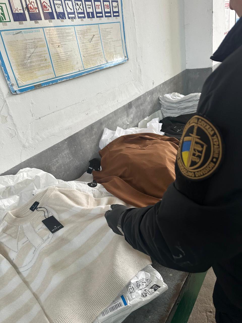 На Львівщині митники зупинили дві спроби контрабанди на майже 900 тисяч гривень - 5