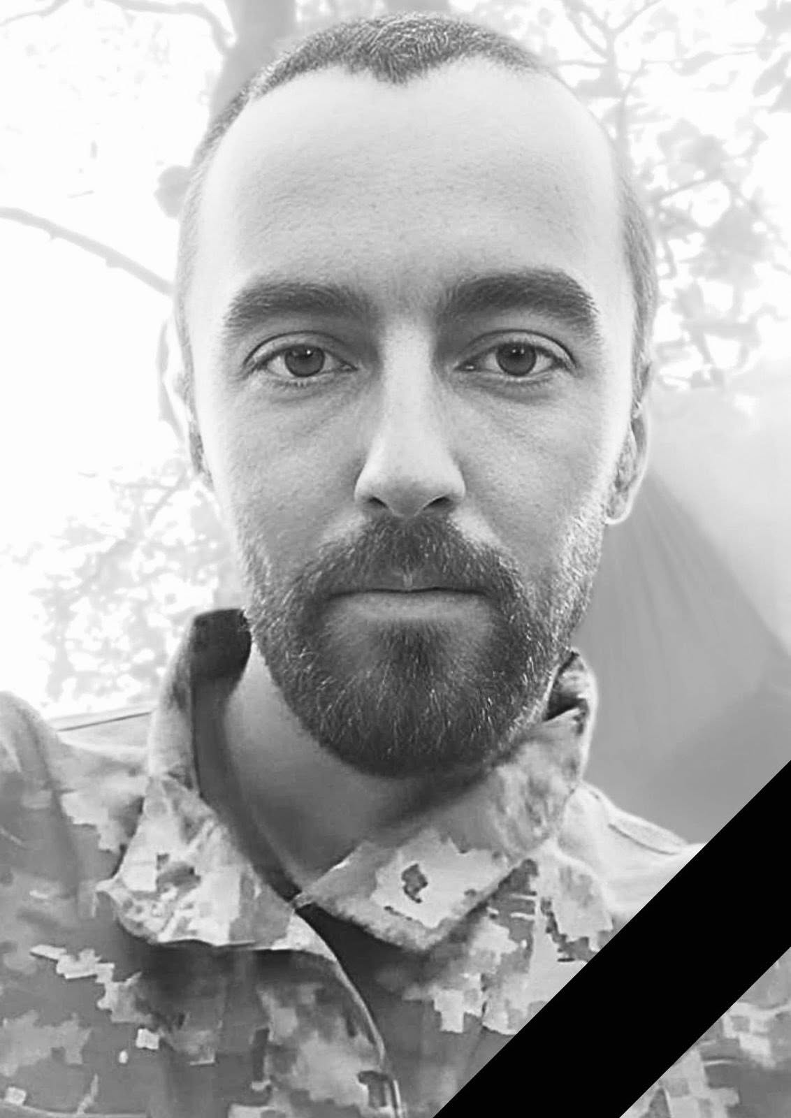 Сьогодні Львівщина прощається з трьома полеглими захисниками - 2