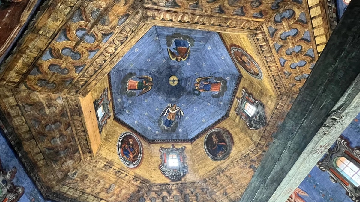 На Самбірщині освятили відреставровану церкву Архистратига Михаїла - 8