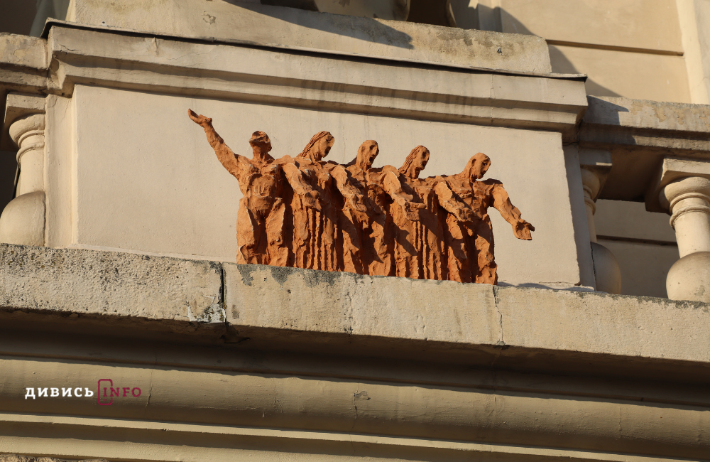 Які мистецькі інсталяції розмістили на вулицях Львова до Тижня скульптури (фото) - 12