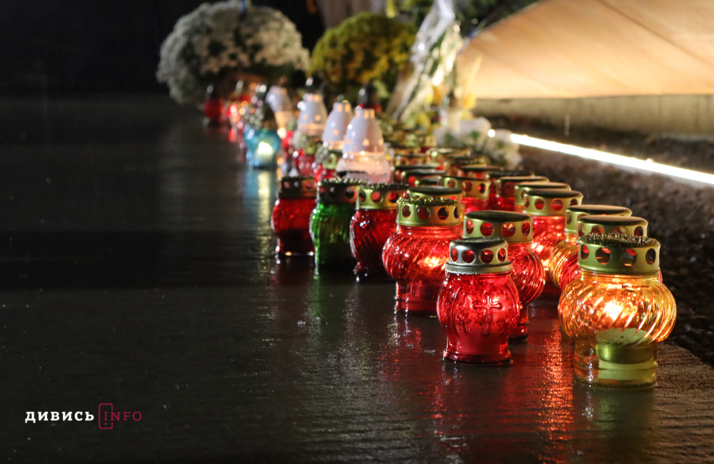 У Львові на Меморіалі Героїв Небесної Сотні відбулася ватра пам’яті (фоторепортаж) - 2