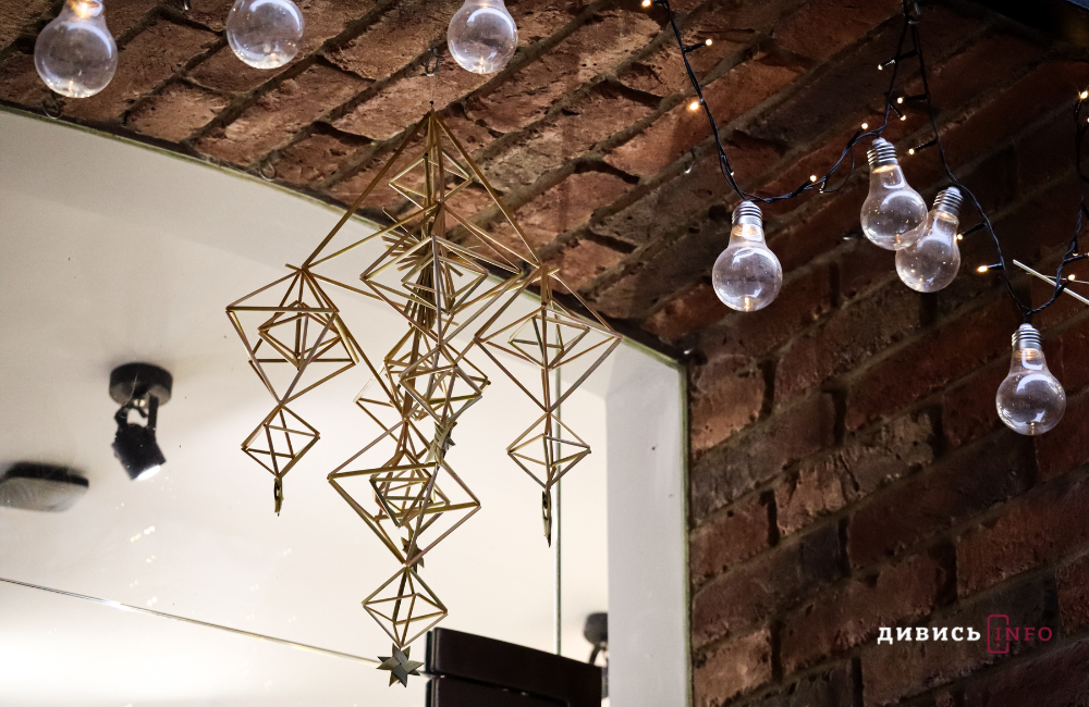 Львів у новорічно-різдвяних деталях: світлини зі святкових локацій - 14