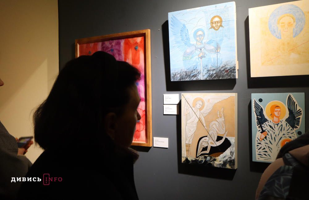 У Львові відкрили виставку давніх та сучасних ікон (фото) - 4