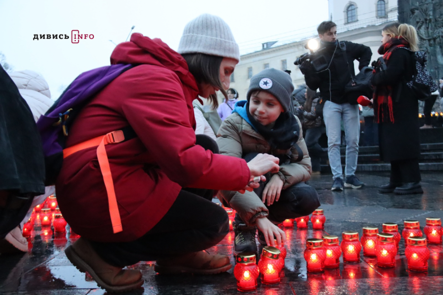 У Львові вшанували пам'ять жертв голодоморів (фоторепортаж) - 12