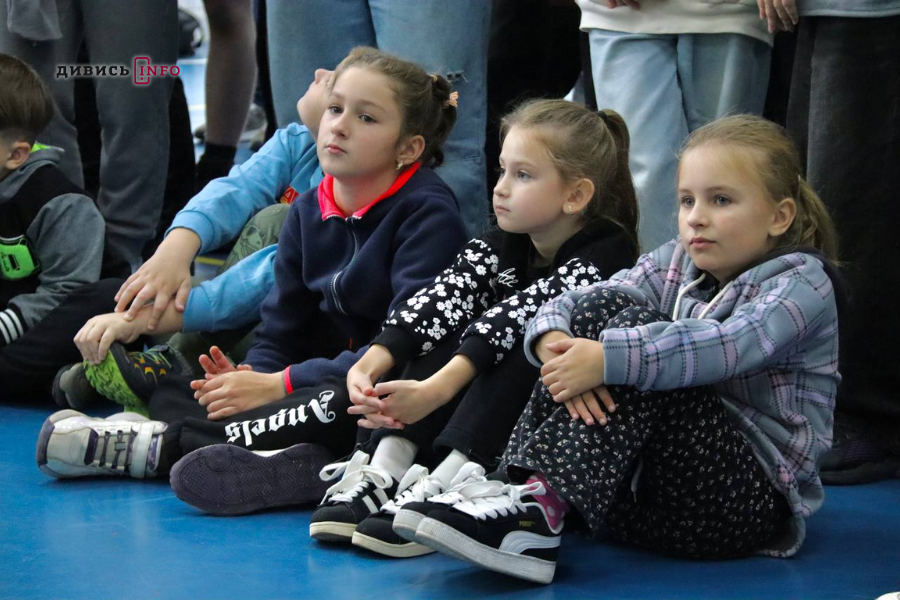 У понад десяти школах Львівщини учні займатимуться тенісом (фото) - 13