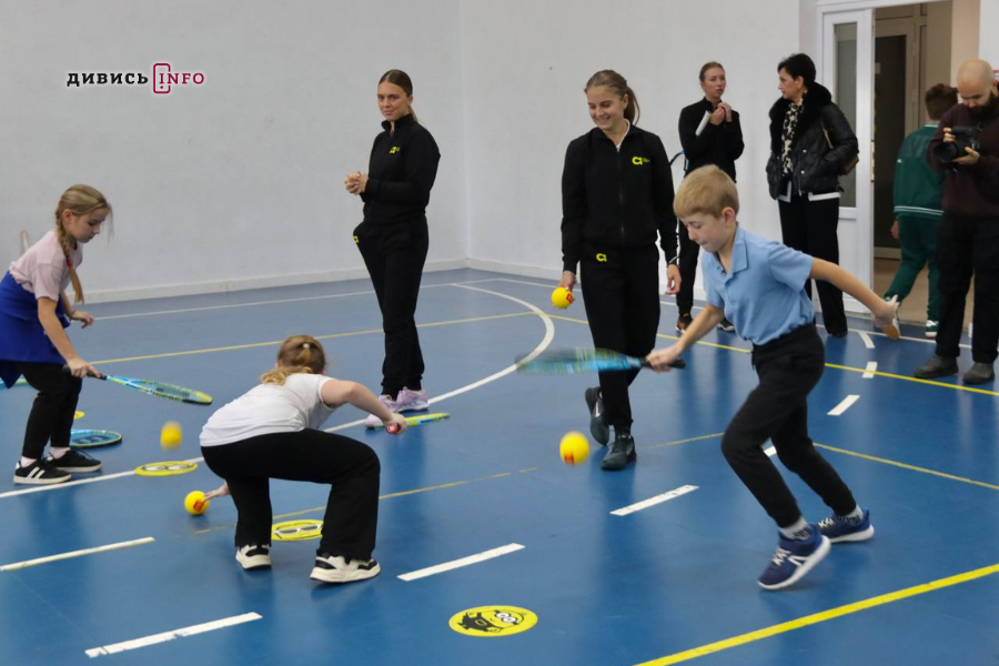 У понад десяти школах Львівщини учні займатимуться тенісом (фото) - 3