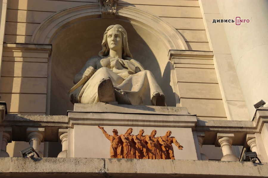 Які мистецькі інсталяції розмістили на вулицях Львова до Тижня скульптури (фото) - 13