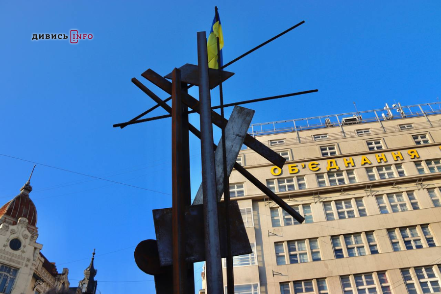 Які мистецькі інсталяції розмістили на вулицях Львова до Тижня скульптури (фото) - 4