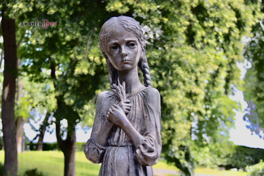 У Львові вшанували пам'ять жертв голодоморів (фоторепортаж) - 15