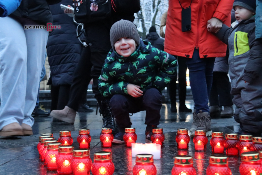 У Львові вшанували пам'ять жертв голодоморів (фоторепортаж) - 13