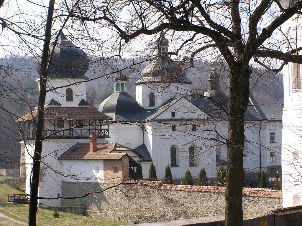 Печери, монастир та 1000-річний дуб: куди поїхати на Львівщині - 7