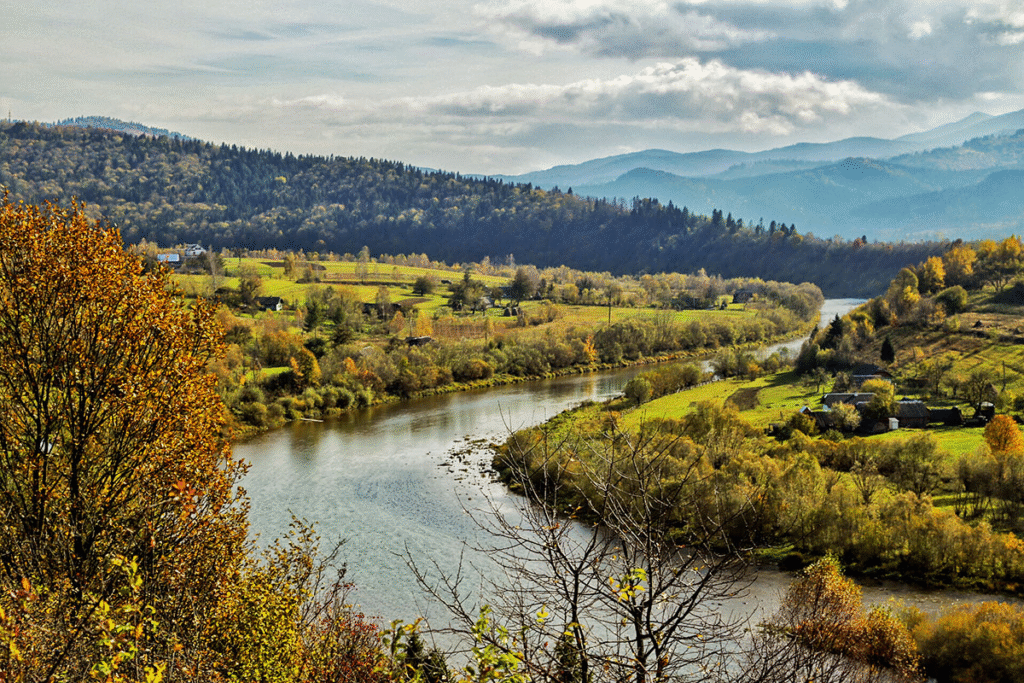 Печери, монастир та 1000-річний дуб: куди поїхати на Львівщині - 20