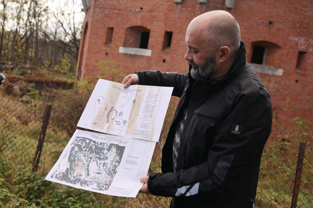 Що виявили археологи на Цитаделі у Львові (фото) - 16