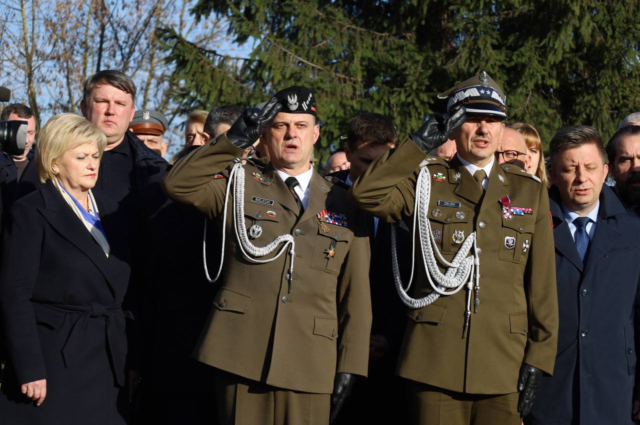У Мостиськах перепоховали польських солдатів, загиблих під час оборони Львова у 1939 році - 7