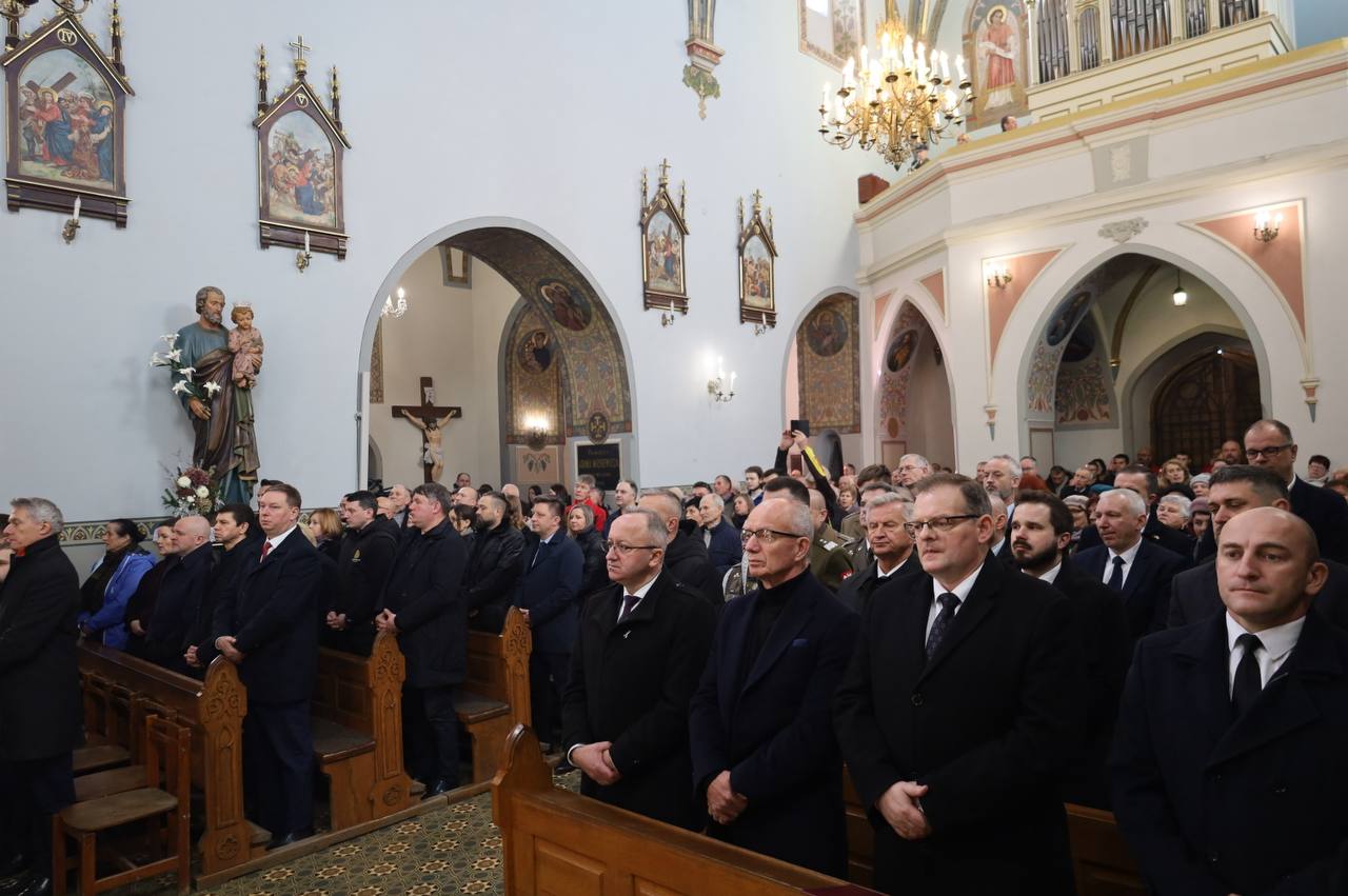 У Мостиськах перепоховали польських солдатів, загиблих під час оборони Львова у 1939 році - 9