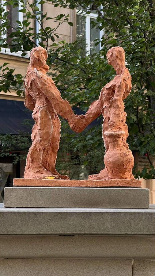 Де у Львові можна побачити 11 мініскульптур сучасного митця (фото) - 7