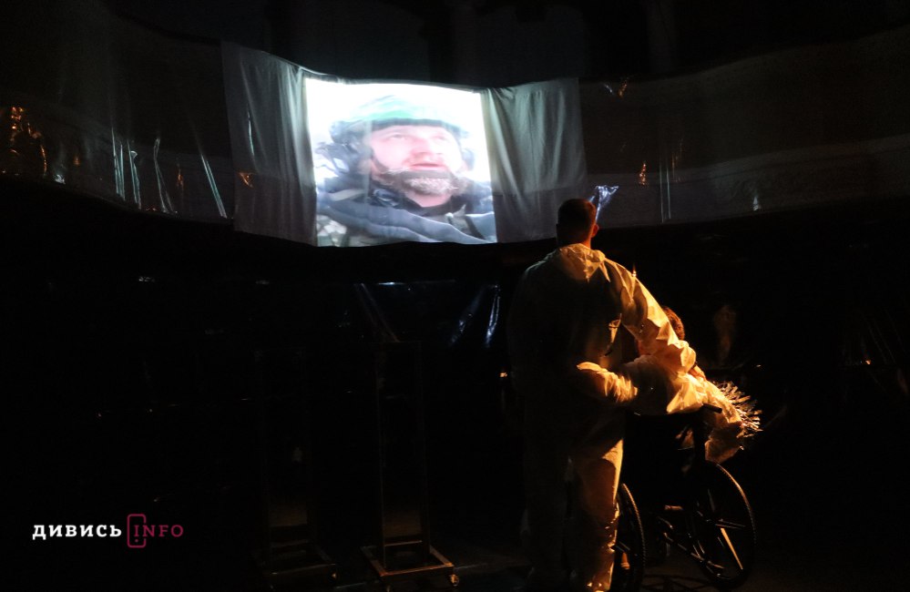 У Львові ветерани та ветеранки зіграли п'єсу про повернення до цивільного життя (фото, відео) - 4