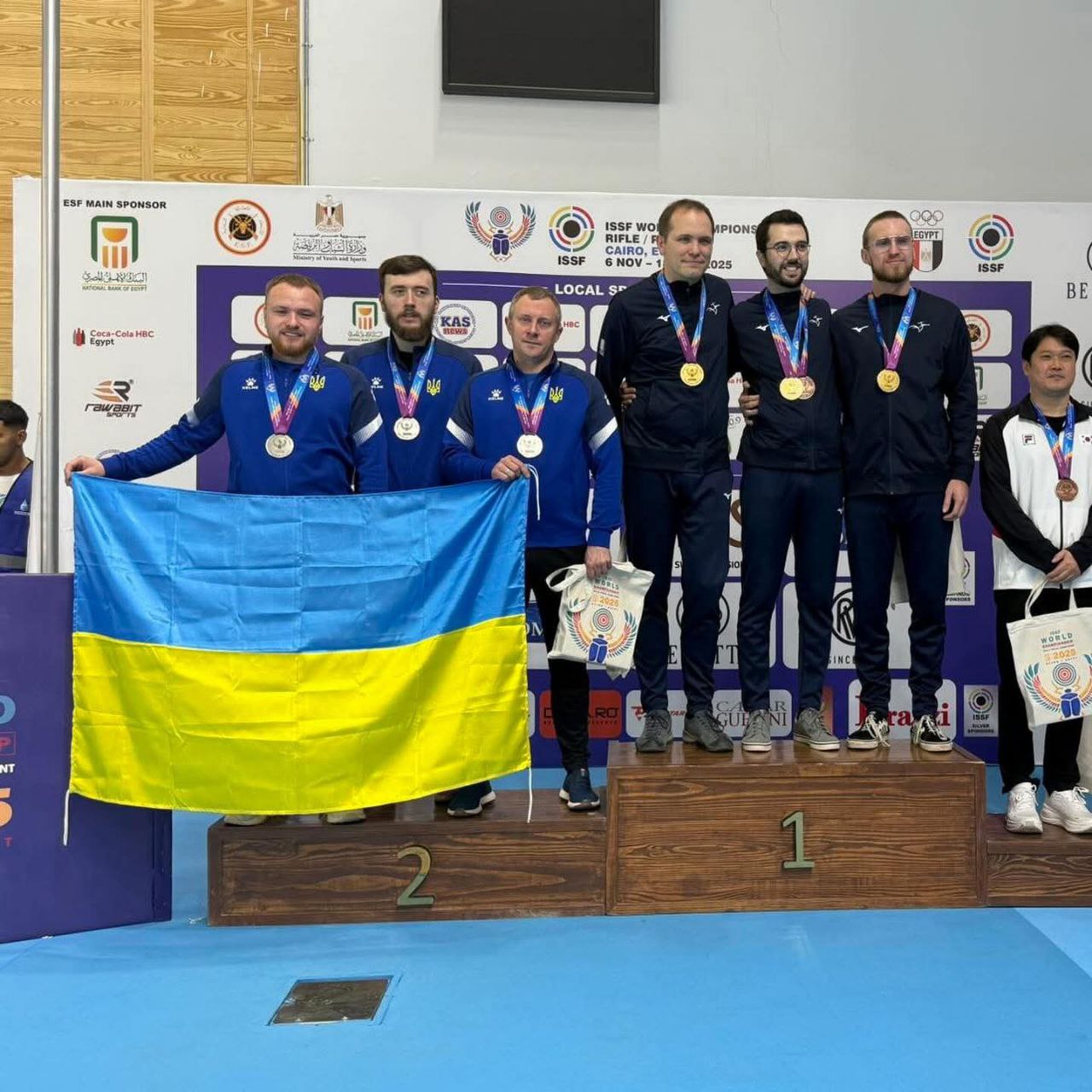 photo_5253790978328432298_y (1)