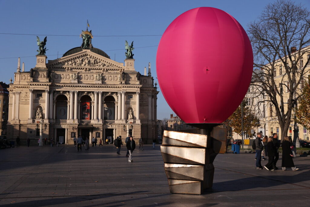 Львів у скульптурах: митці пояснили, що стоїть за їхніми роботами у рамках Тижня скульптури - 2