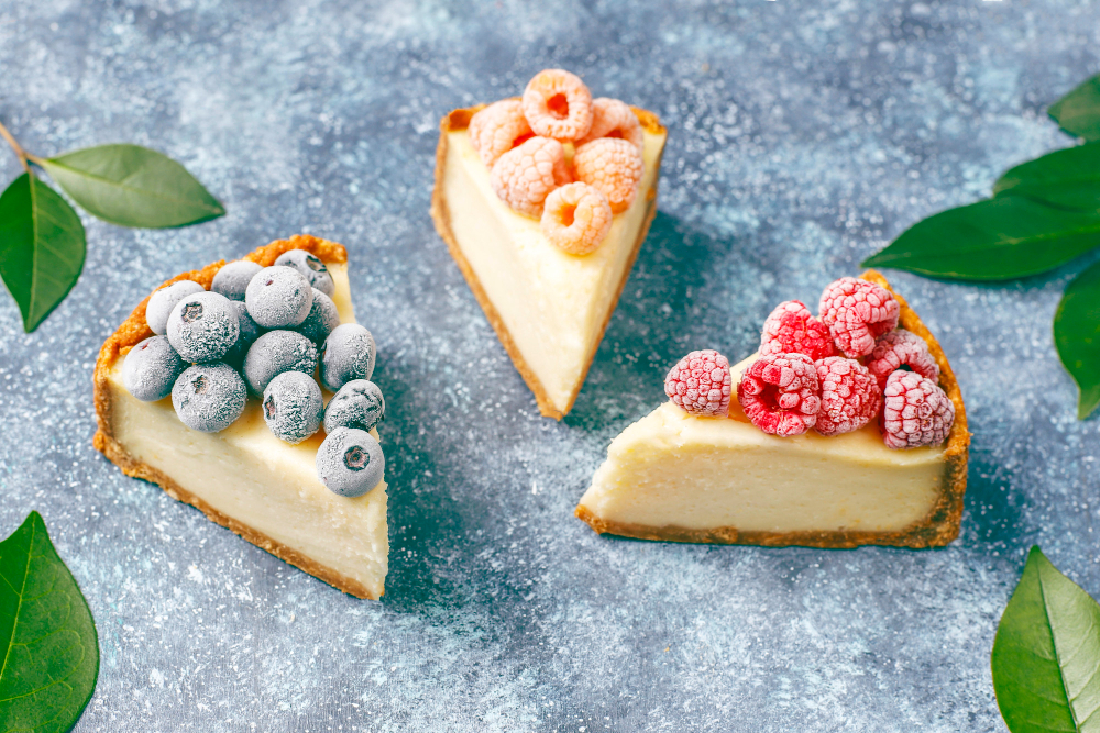 Десерти на Новий рік: тірамісу, чизкейки, рулети та святкове «полінце» - 1