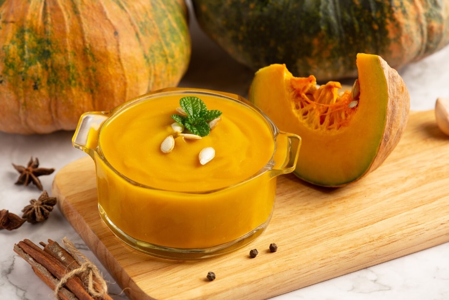 Зимові супи: борщ, капусняк, грибна юшка, гарбузовий крем-суп - 2