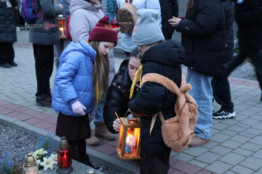 Львівські пластуни передали Вифлеємський Вогонь Миру (фото) - 15