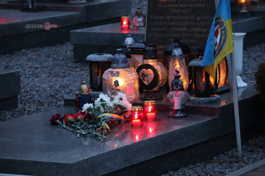 Львівські пластуни передали Вифлеємський Вогонь Миру (фото) - 16