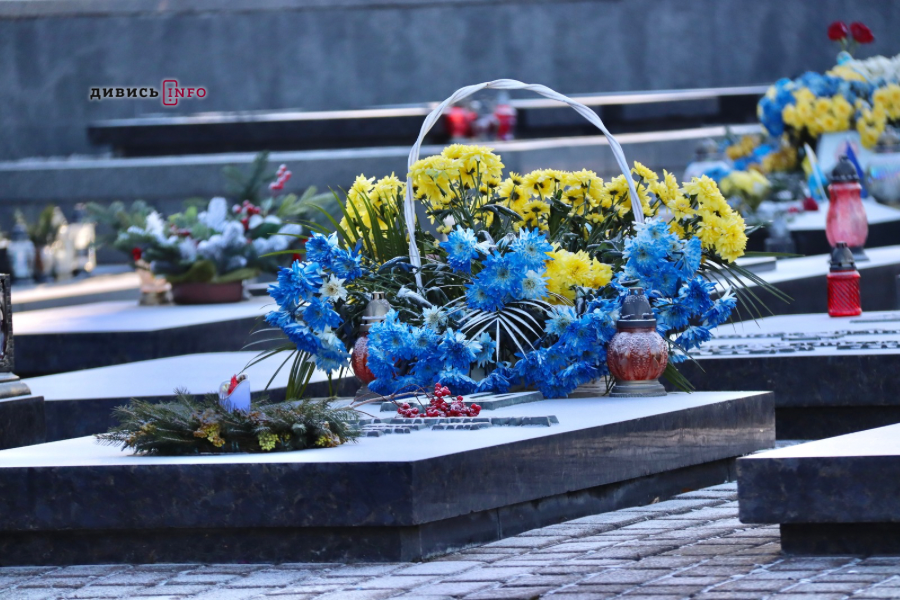 На Різдво у Львові хор «Гомін» співав скорботні колядки (фото/відео) - 14