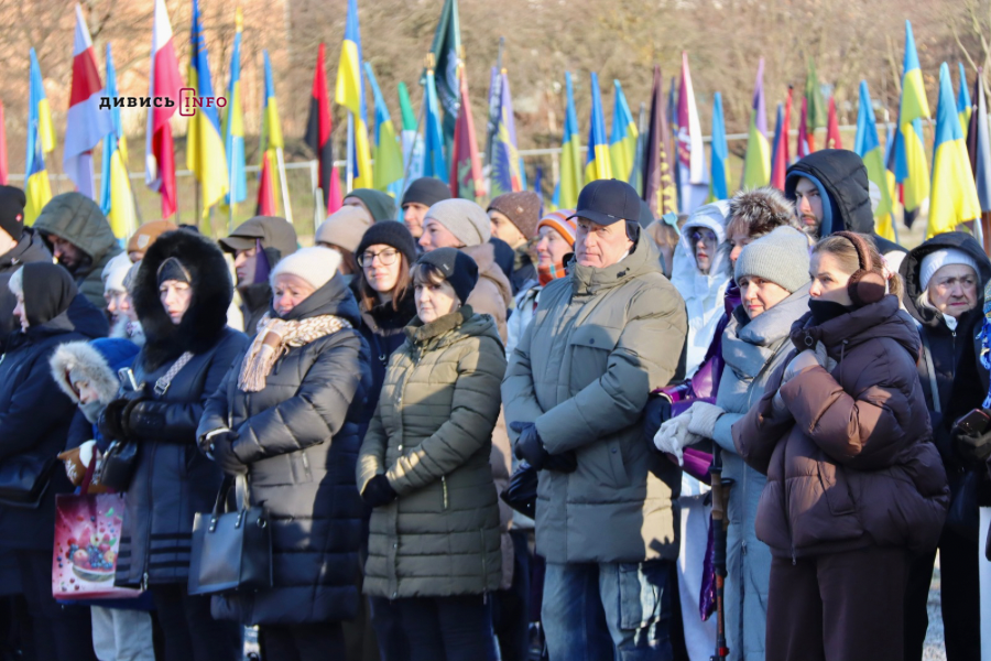 На Різдво у Львові хор «Гомін» співав скорботні колядки (фото/відео) - 15