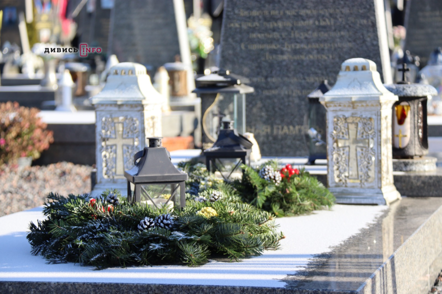 На Різдво у Львові хор «Гомін» співав скорботні колядки (фото/відео) - 2