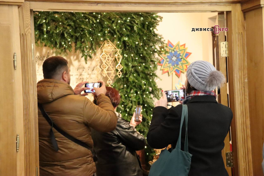У Львові відкрили Різдвяну пошту (фото) - 19