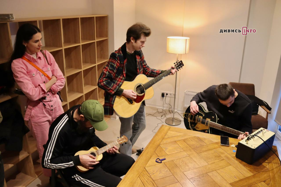 Ветерани у Львові тепер зможуть займатись музикою (фото) - 5