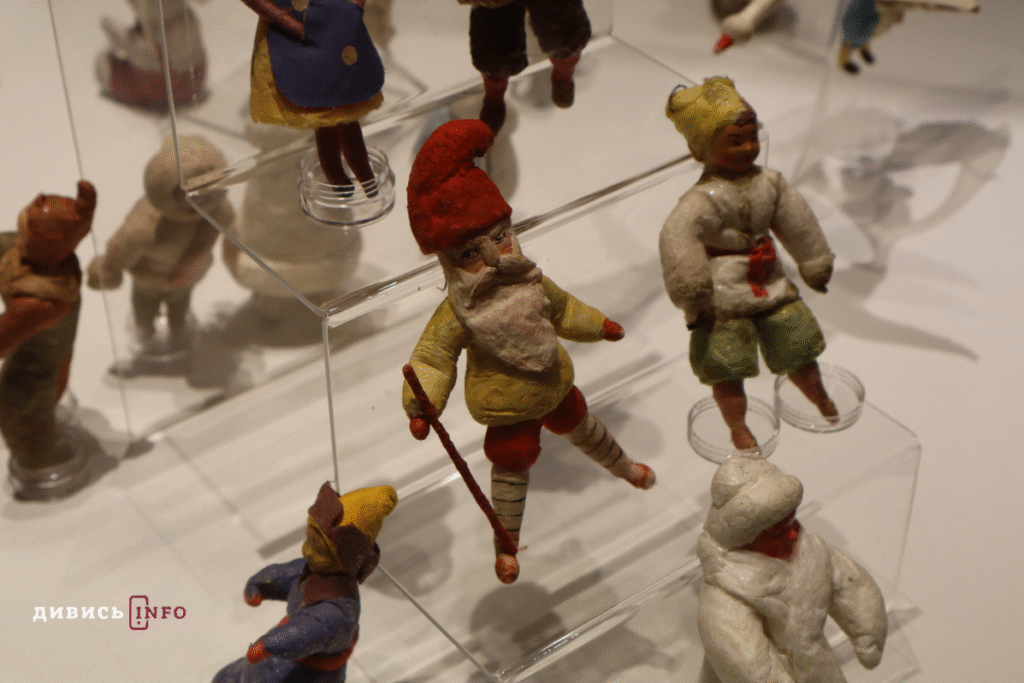 Якими прикрасами львів'яни оздоблювали різдвяні ялинки від давнини до сучасності (фото) - 8