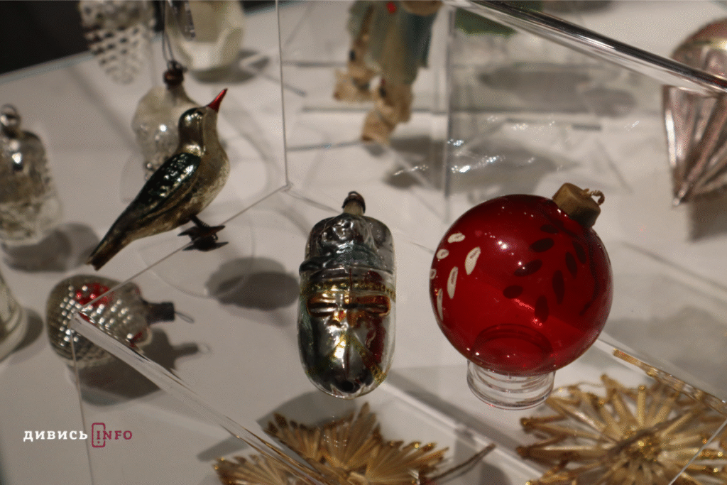 Якими прикрасами львів'яни оздоблювали різдвяні ялинки від давнини до сучасності (фото) - 10