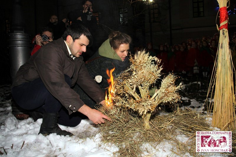 Комуністична крадіжка, Або чому різдвяна ялинка стала новорічною - 22
