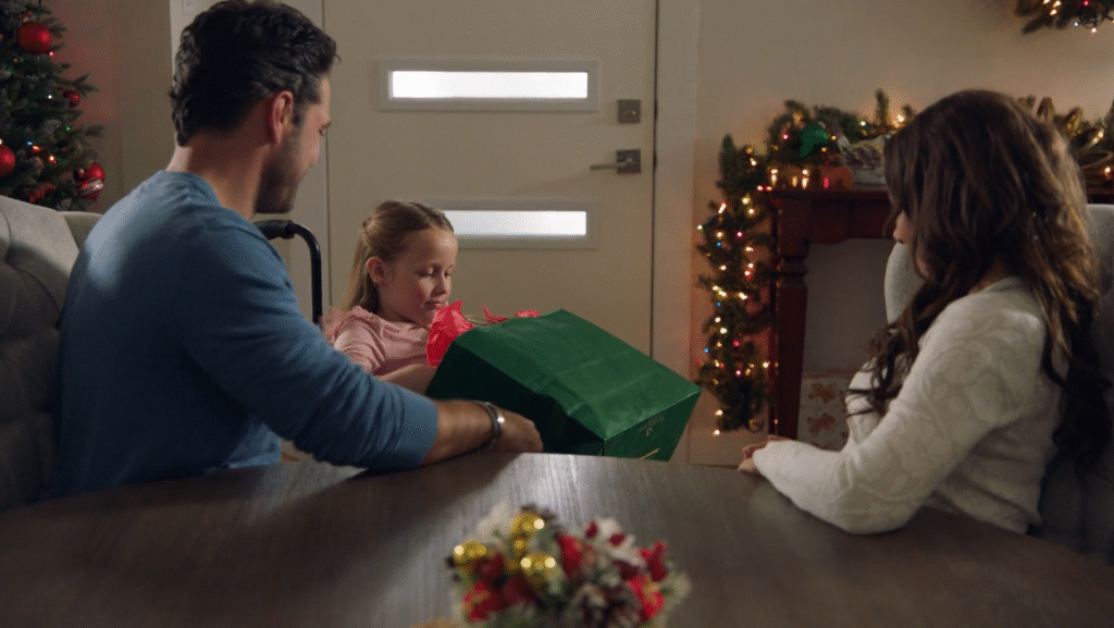 Історії про дива, любов та турботу: добірка фільмів з атмосферою зимових свят - 4