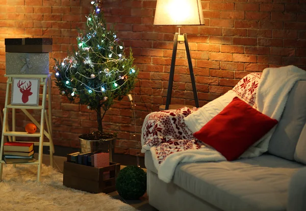 Комуністична крадіжка, Або чому різдвяна ялинка стала новорічною - 33