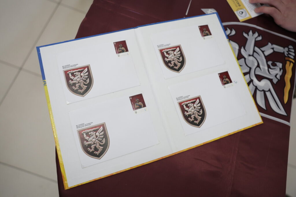 У Львові погасили марку, присвячену 80-й десантно-штурмовій Галицькій бригаді - 1