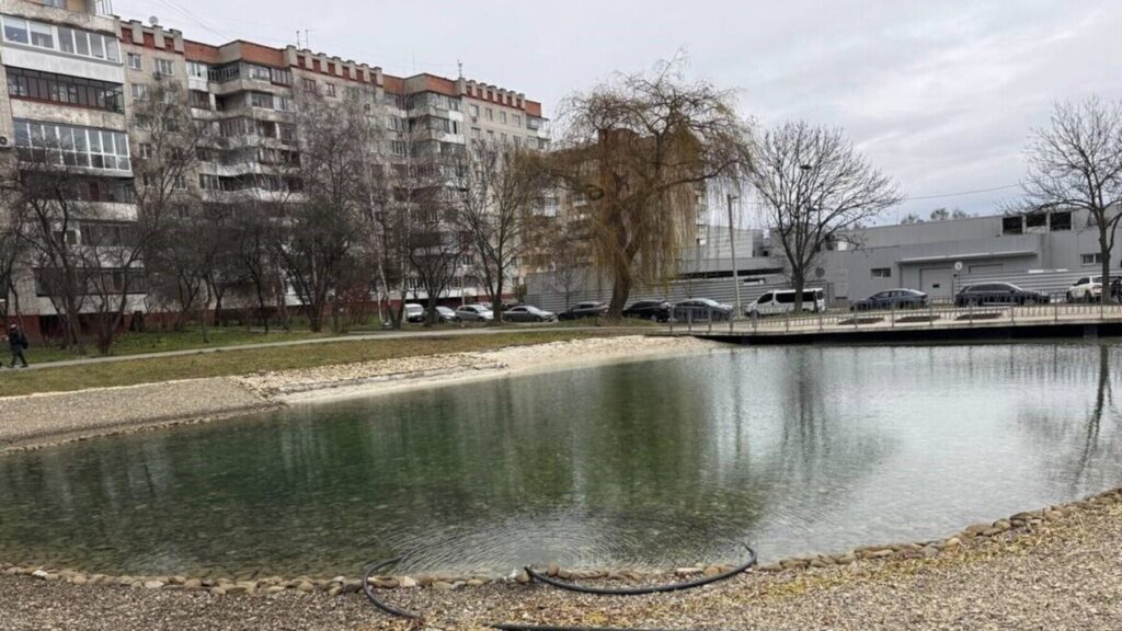 У Львові на деякий час спустять озеро на вулиці Панча - 1