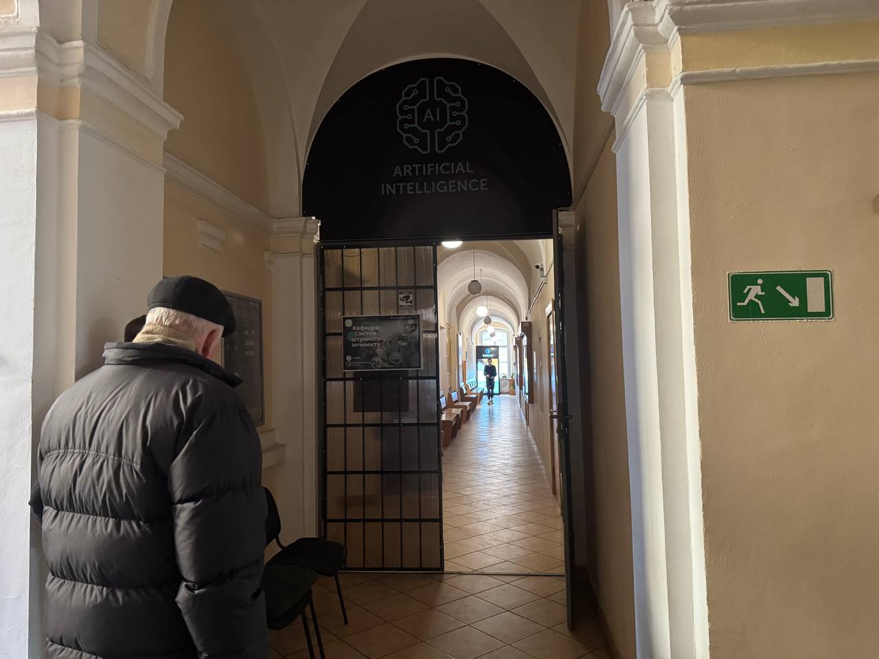 photo_5337281448890797229_y