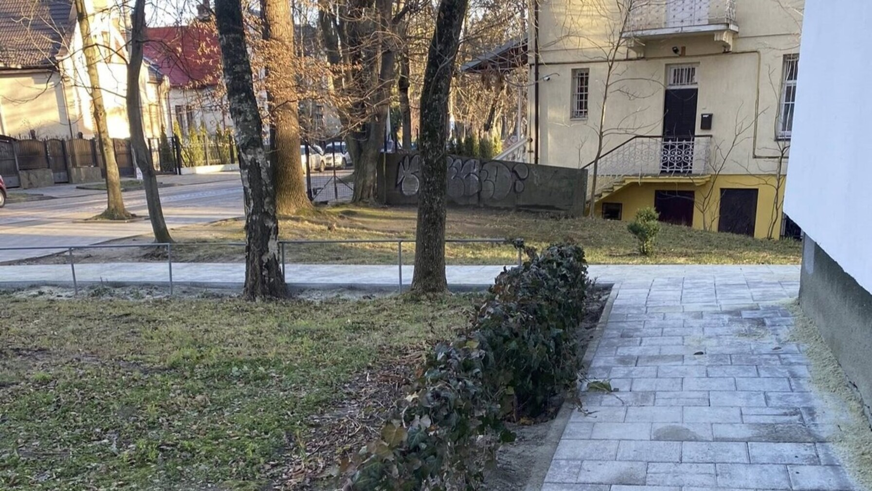 ремонт подвір'я