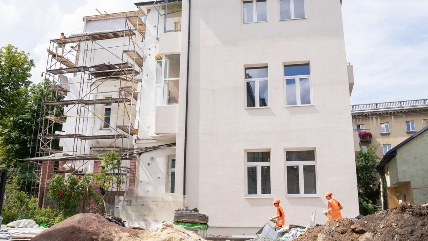 52553799513000392554553813000487874800218643n1-34667788