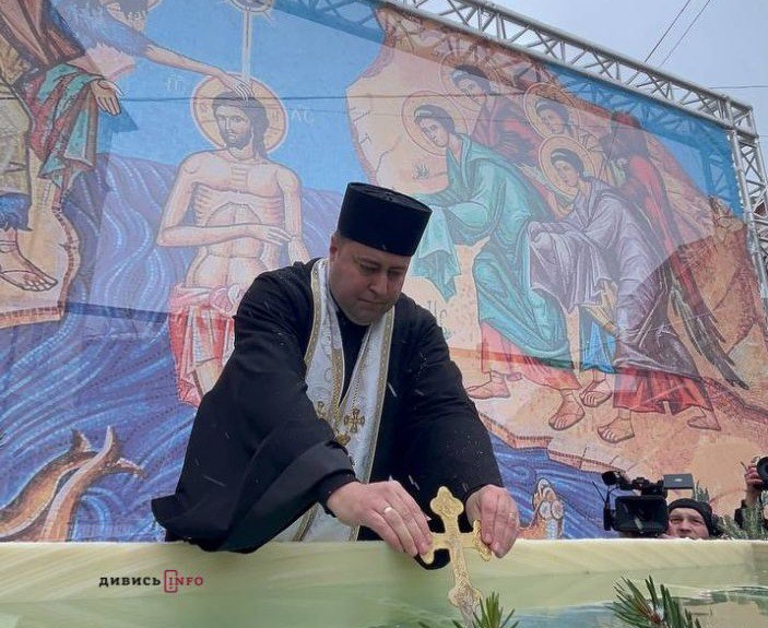 У Львові на Богоявлення військові капелани освятили воду (фото)