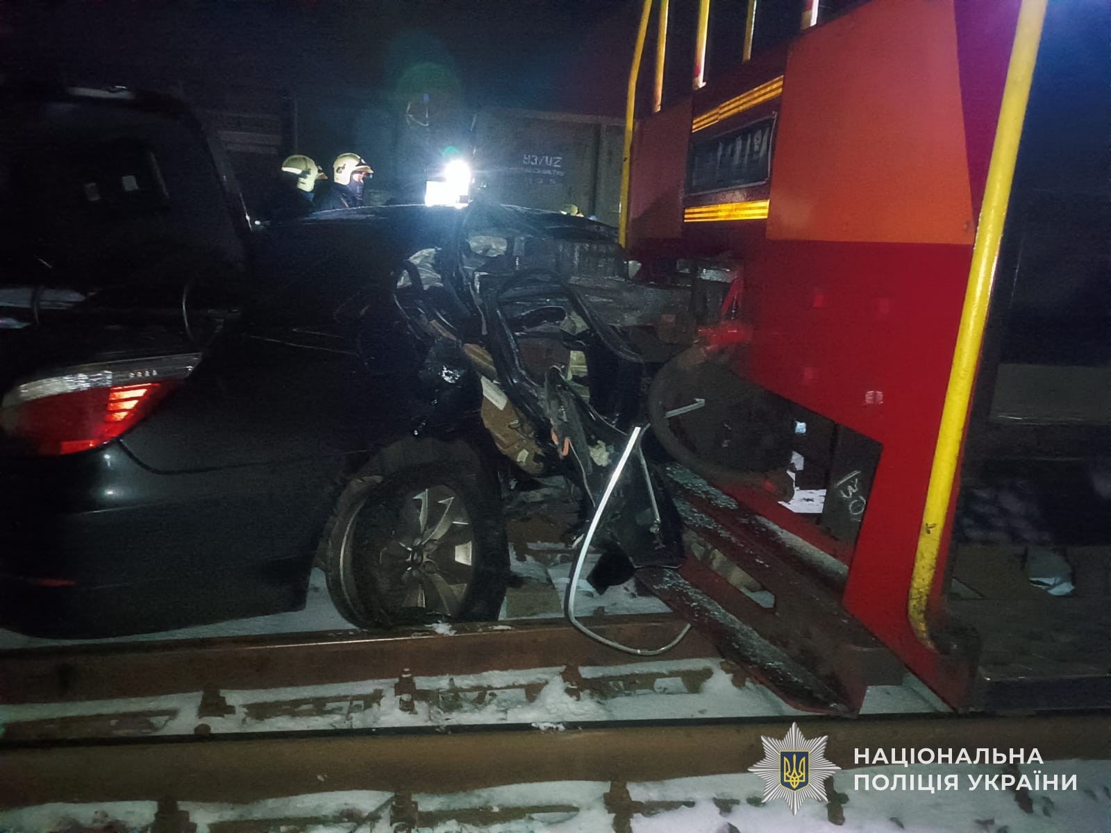 У Жовкві водій «BMW» в’їхав у локомотив: загинула пасажирка - 3