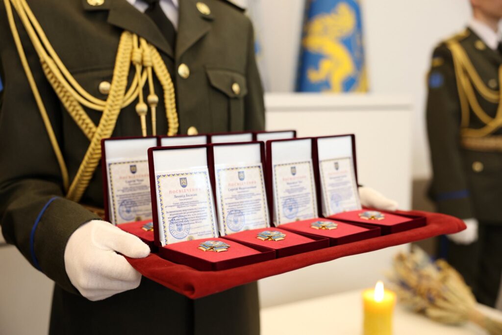 Відключення світла, нові призначення в Кабміні, нагородження загиблих воїнів: головні новини дня - 4