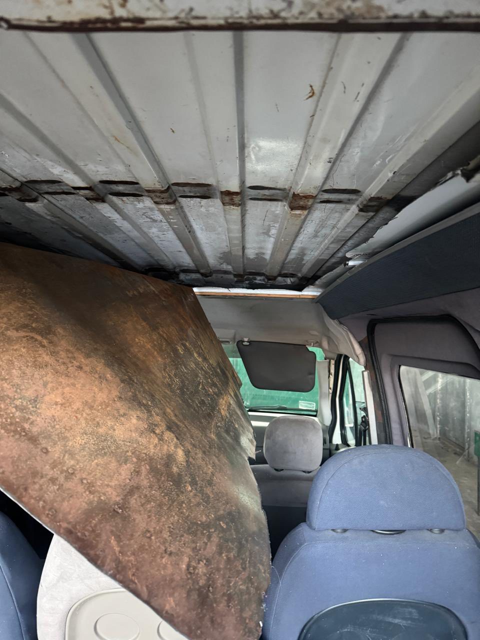 На кордоні з Польщею виявили понад тисячу пачок прихованих сигарет - 4