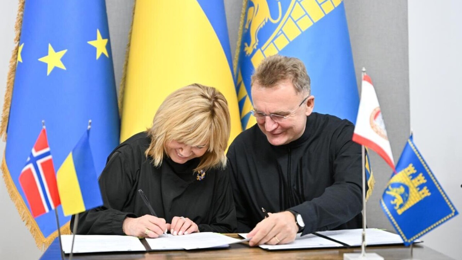 61757835814446307736916882835216960296373755n-aa53896a