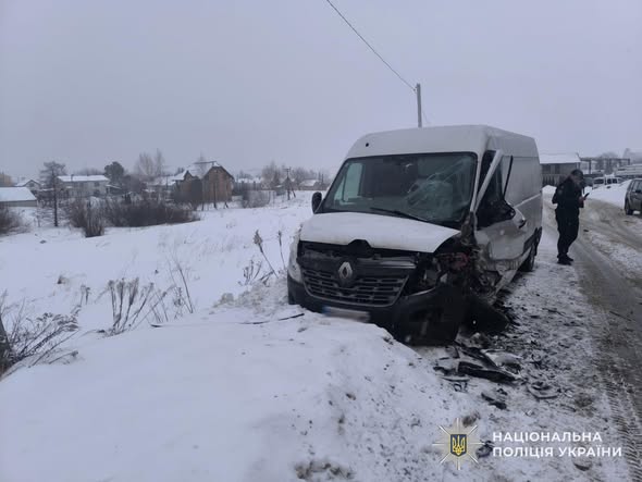 На Львівщині в ДТП травмувалися двоє жінок: поліція розслідує обставини - 2
